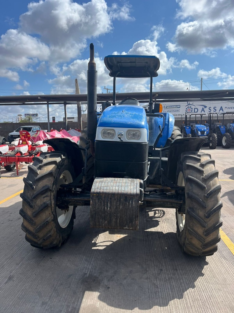 TS6.125 4WD 8X8 MS ROPS SEMINUEVO AÑO 2014