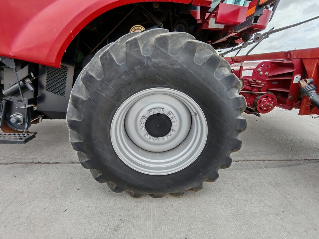 7088 COMBINADA CASE IH (SEMINUEVA)