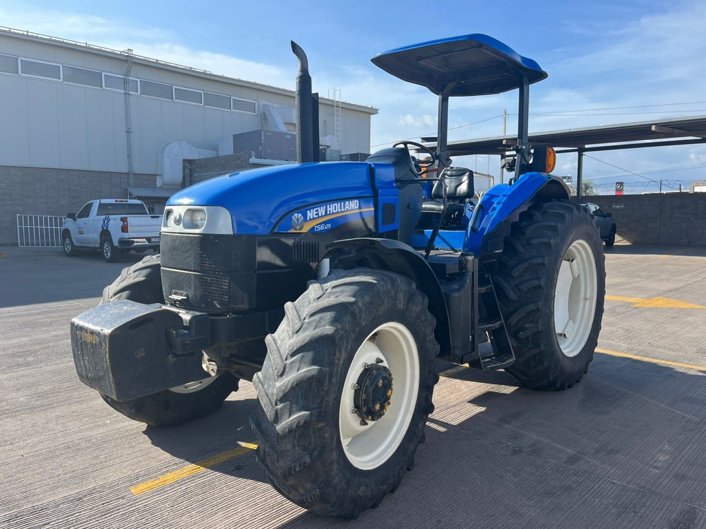 TS6.125 4WD 8X8 PS ROPS SEMINUEVO AÑO 2015 
