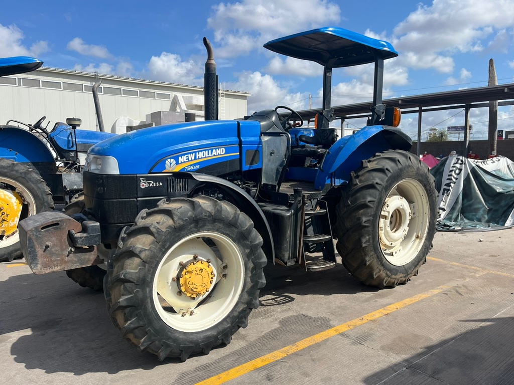 TS6.125 4WD 8X8 MS ROPS SEMINUEVO AÑO 2014