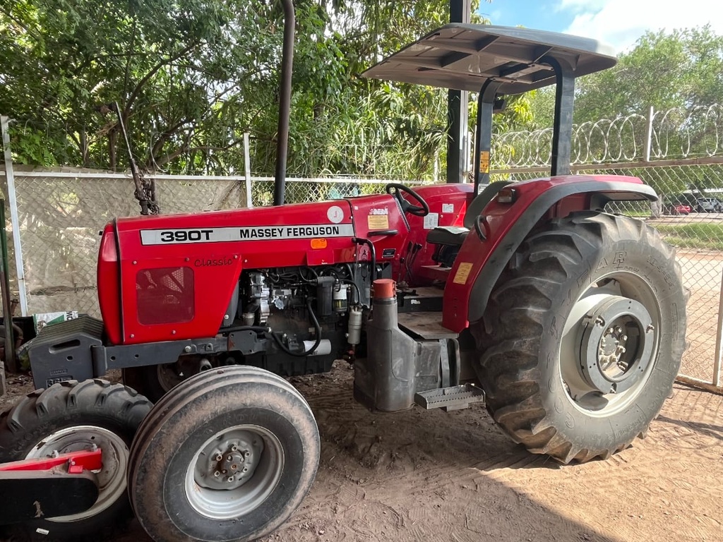 [390T 2WD] MASSEY FERGUSON 390T 2WD SEMINUEVO 